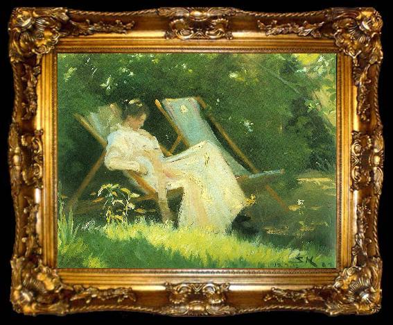 framed  Peter Severin Kroyer kunstnerens hustru siddende i en havestol i deres have pa skagen, ta009-2
